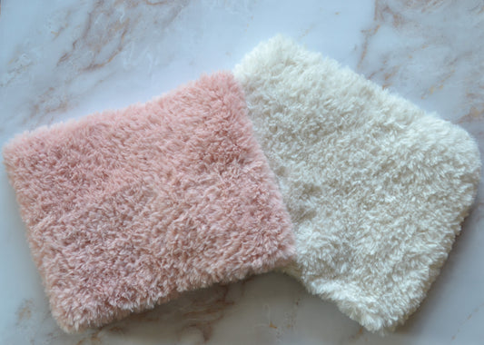 Knit faux fur cowl