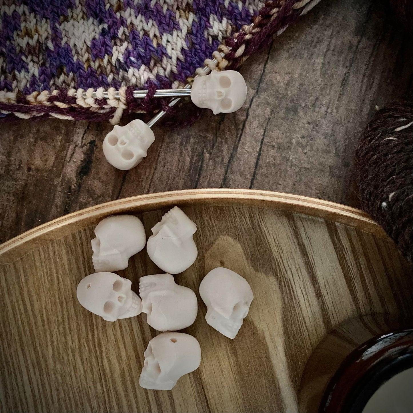 white skull needle stoppers