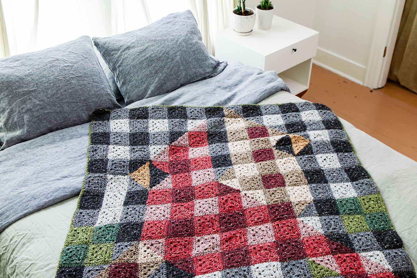 Crochet Cardinals Blanket