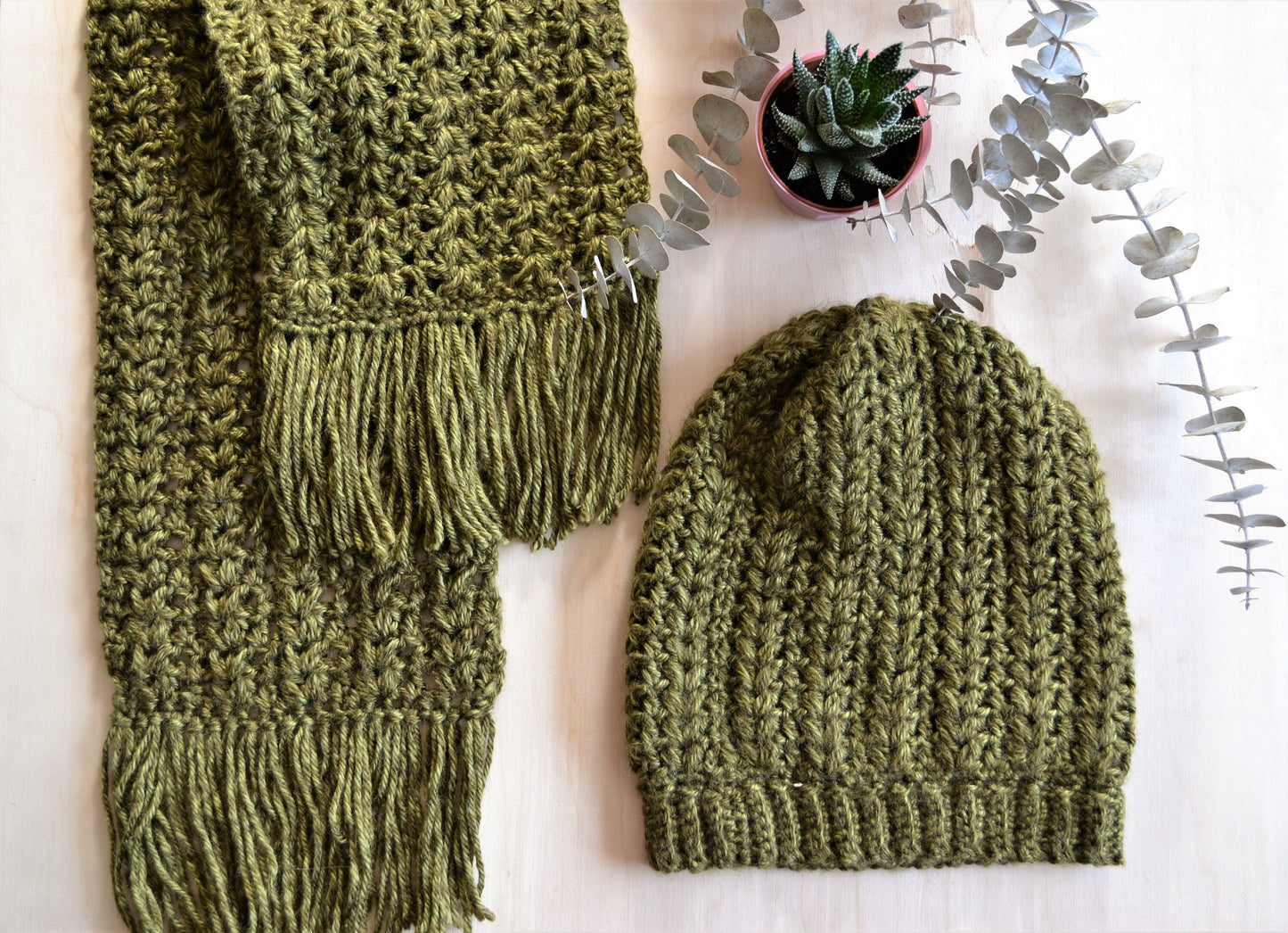 crochet puff stitch hat and scarf