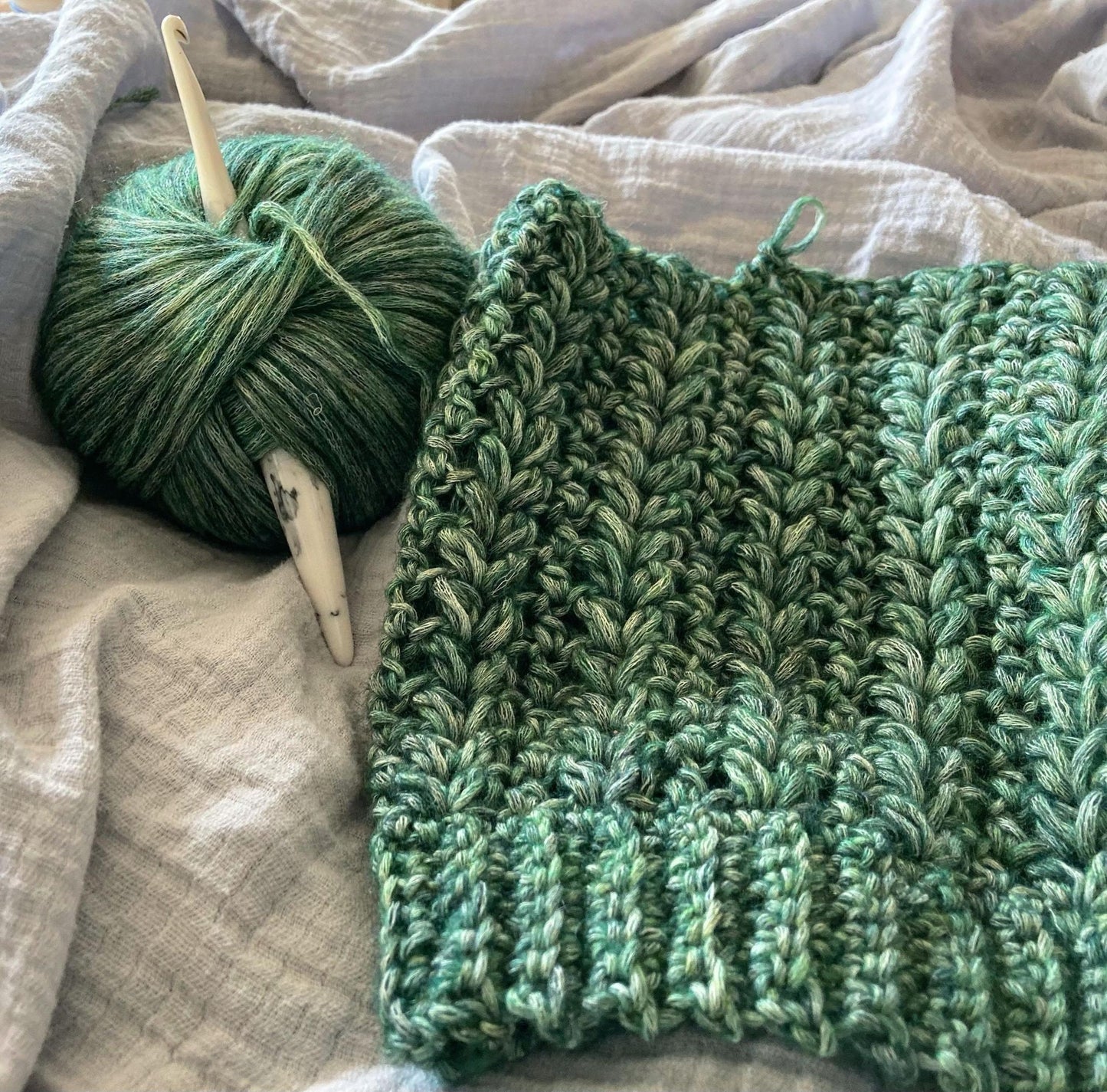 crochet puff stitch hat