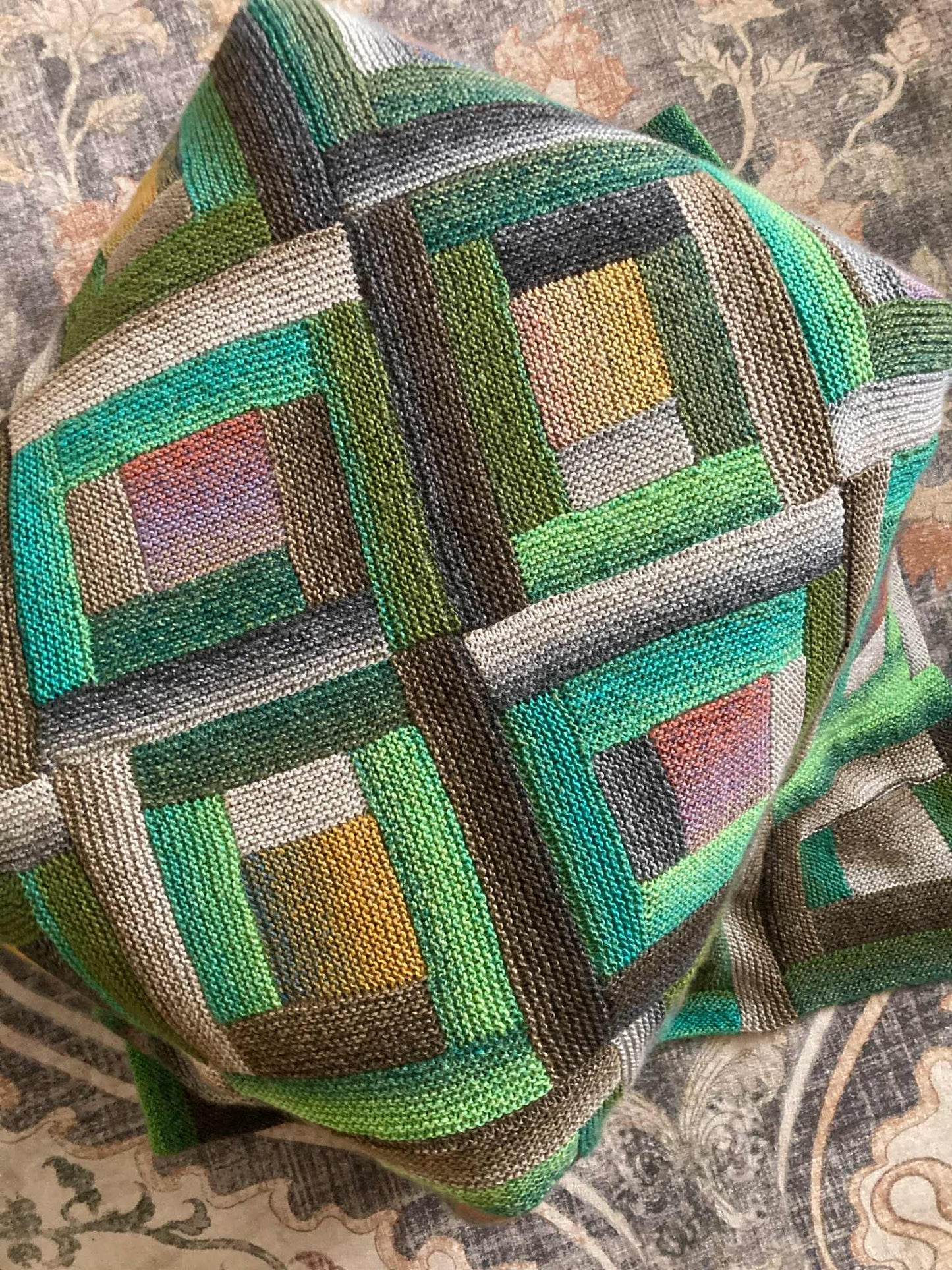 Meet Me at the Cabin - Log Cabin Knitting Pattern