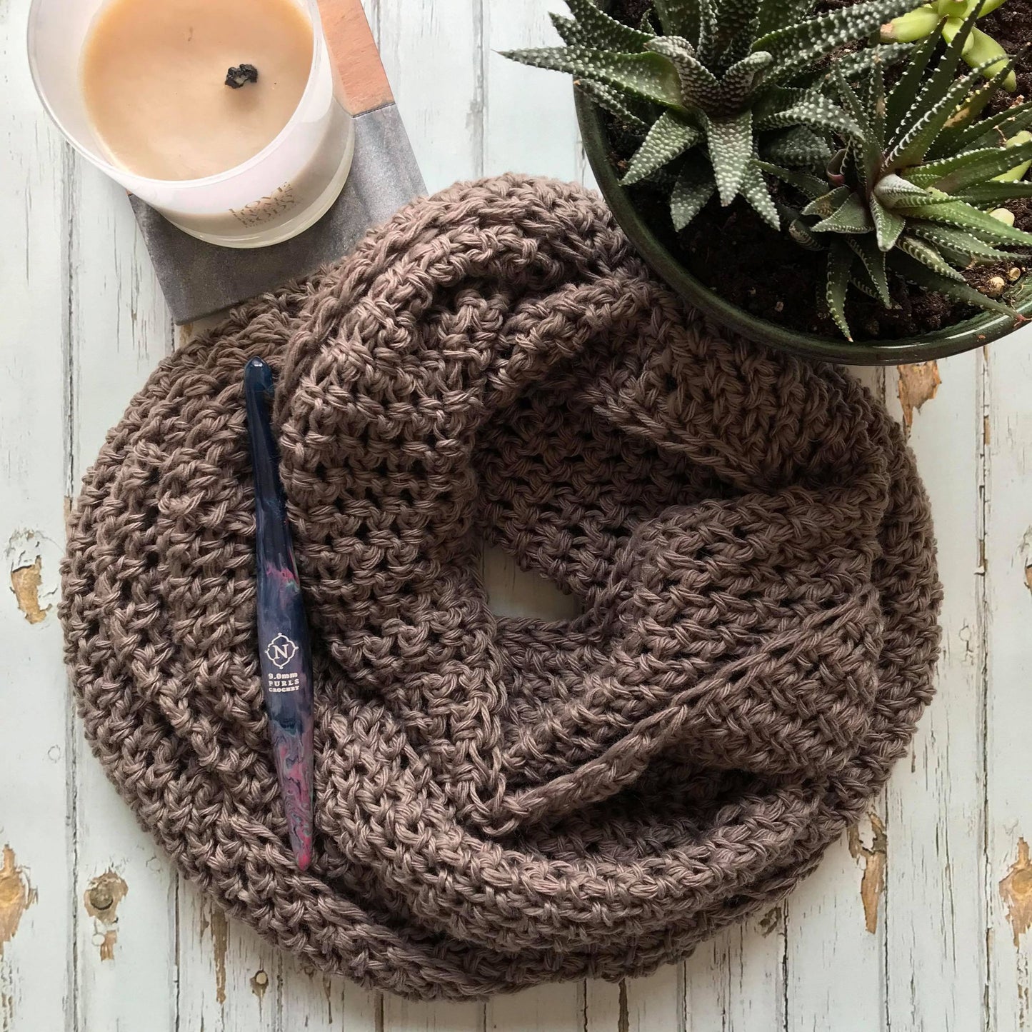 Sugar Shack Infinity Scarf Pattern