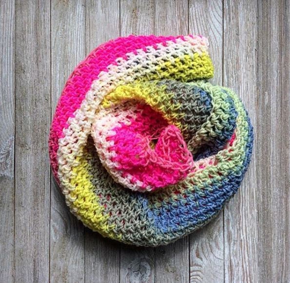 Sugar Shack Infinity Scarf Pattern