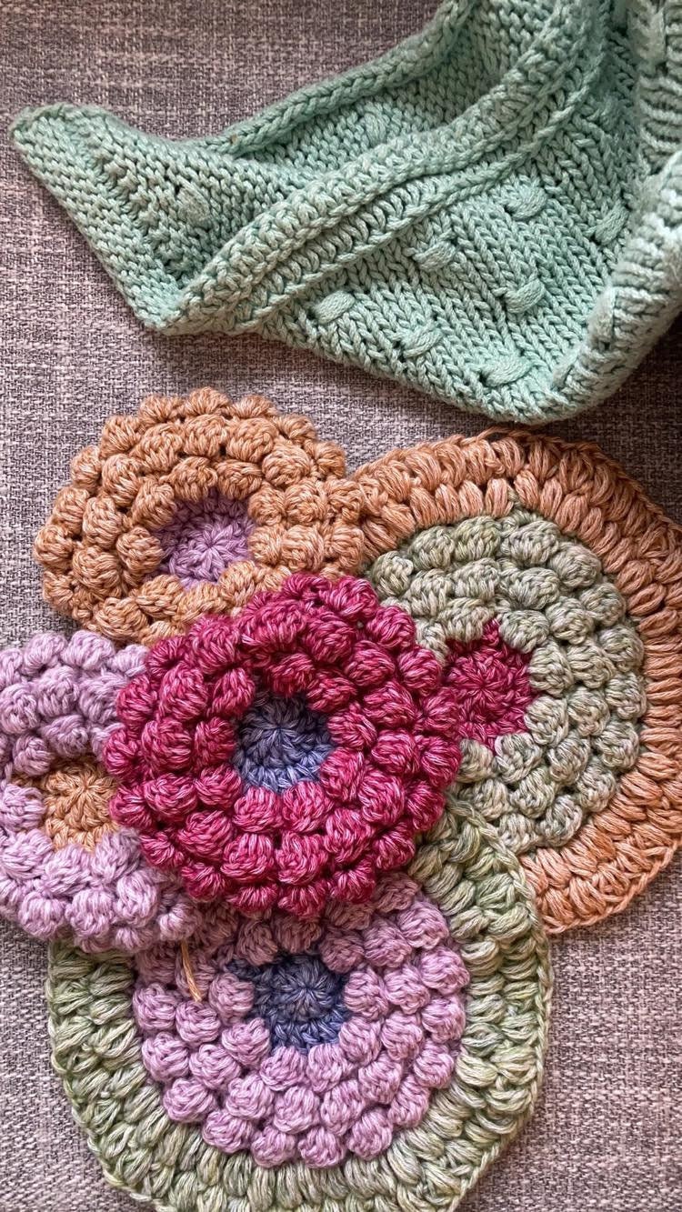 Crochet floral online blanket